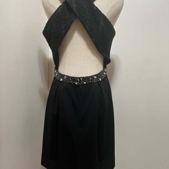 Rachel Rachel Roy Black Crossover Back Embellished Sheath Dress Size 12. - Picture 3 of 9